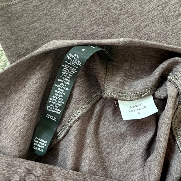 Vuori Women’s Mid Rise Elevation Slim Bootcut in Hazel Heather - Picture 9 of 14